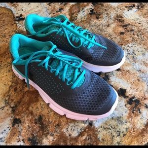 Under armor women’s shoes